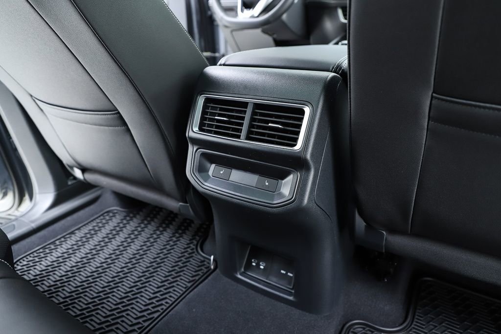 New 2026 Volkswagen Atlas Cross Sport SEL Premium R-Line image 39