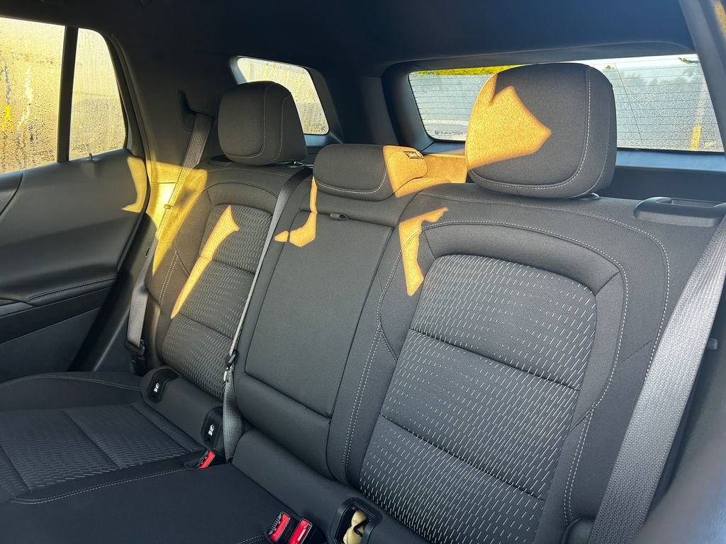 Used 2025 Chevrolet Equinox LT AWD/4WD image 26