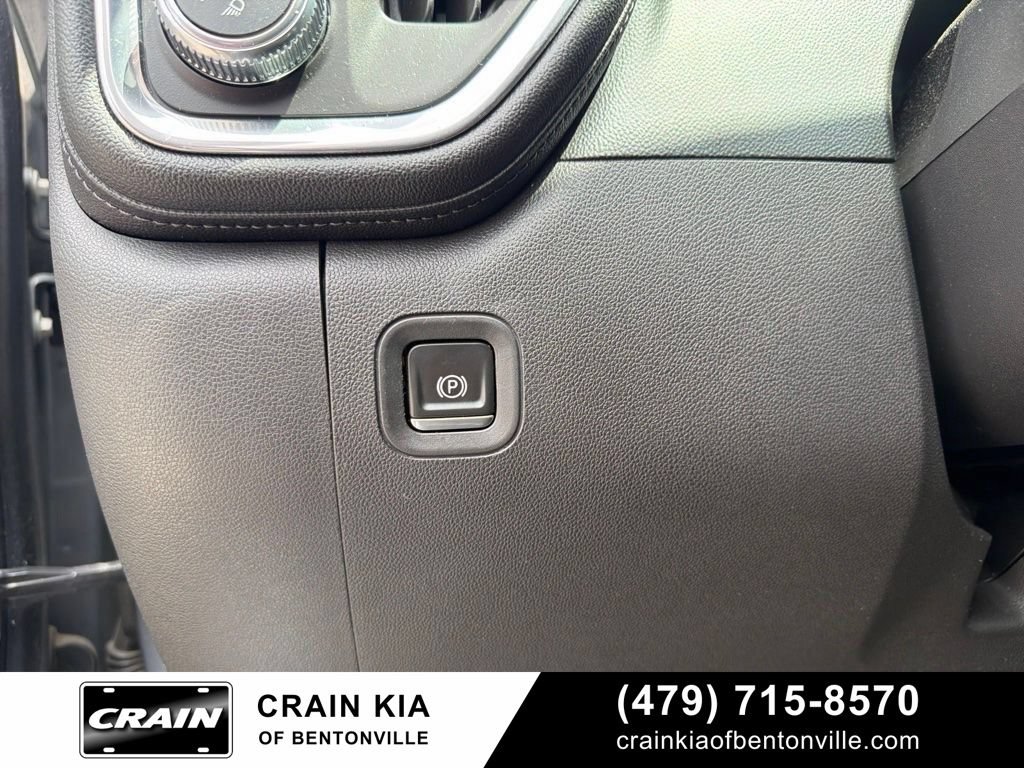 Used 2020 GMC Sierra 1500 SLT AWD/4WD image 11