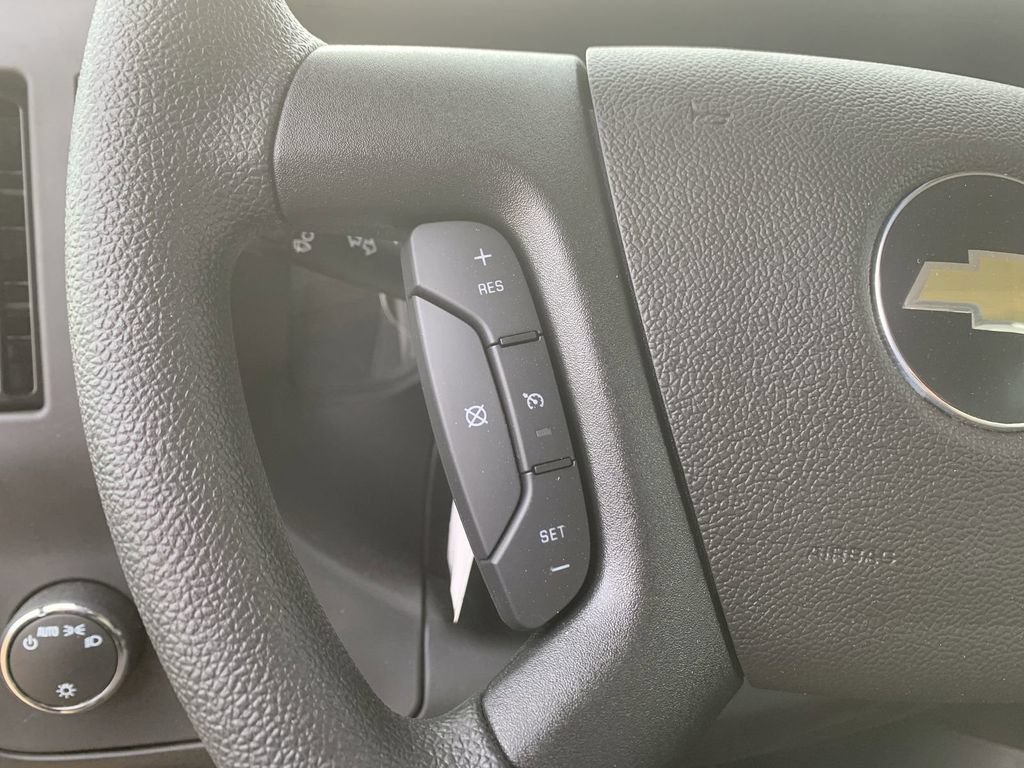 New 2025 Chevrolet Express 2500 w/ Driver Convenience Package RWD image 18