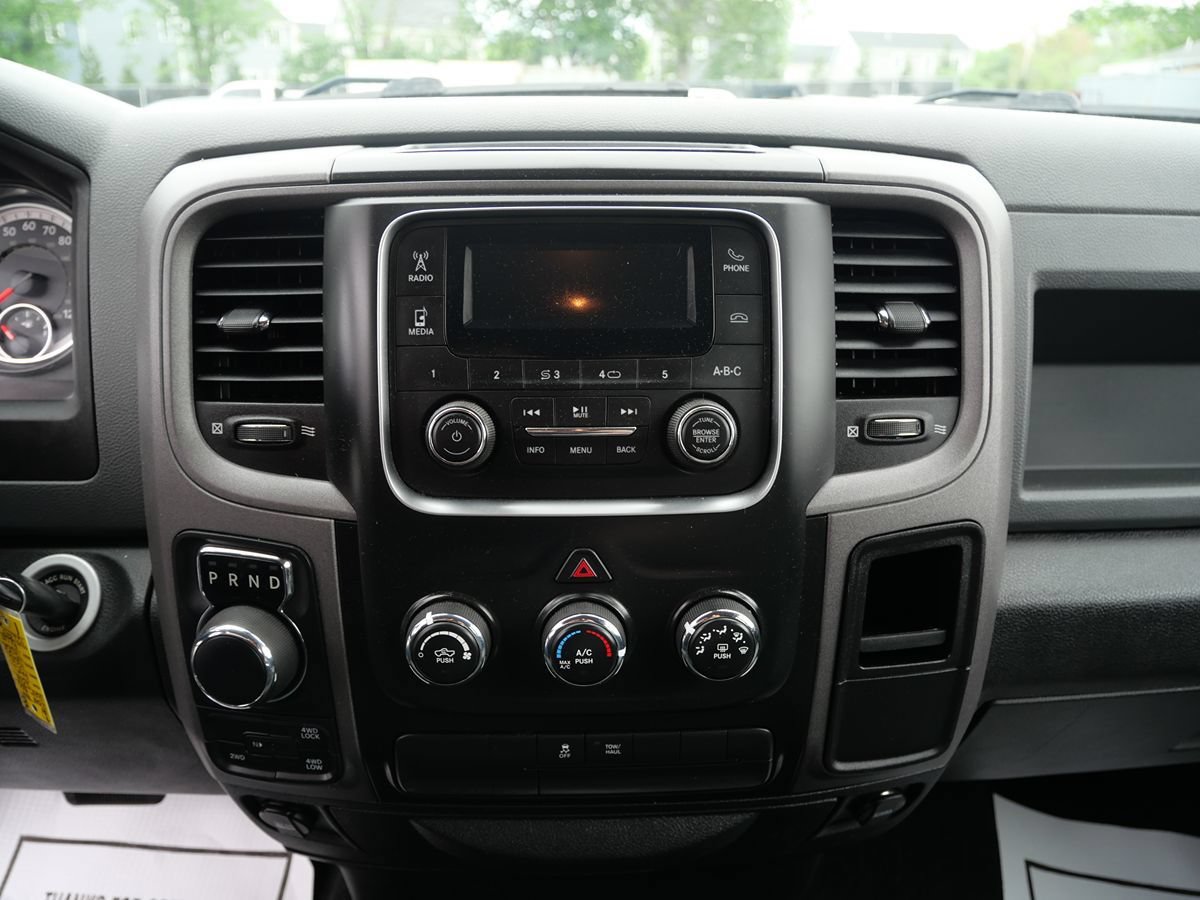 Used 2018 RAM 1500 Express AWD/4WD image 13