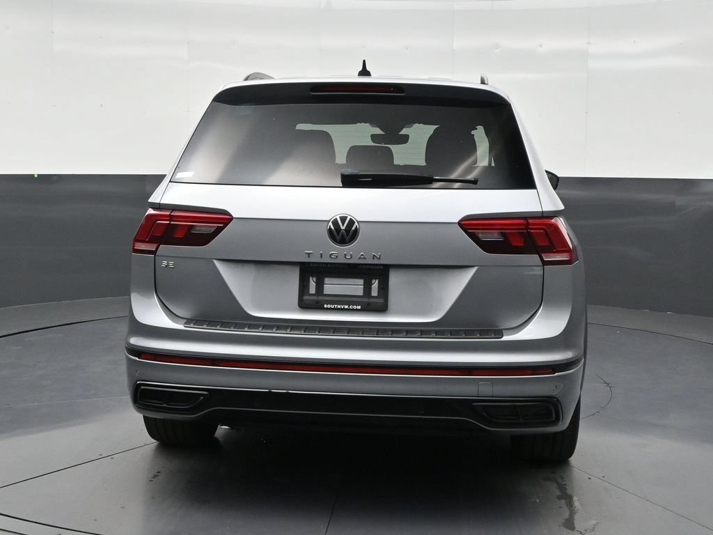 Used 2023 Volkswagen Tiguan SE R-Line FWD image 4