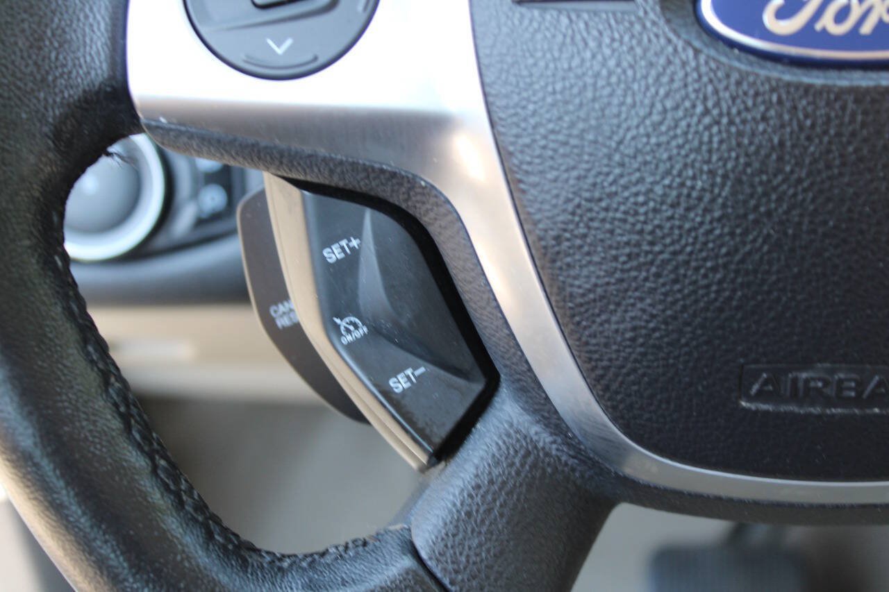 Used 2013 Ford C-MAX SEL FWD image 37