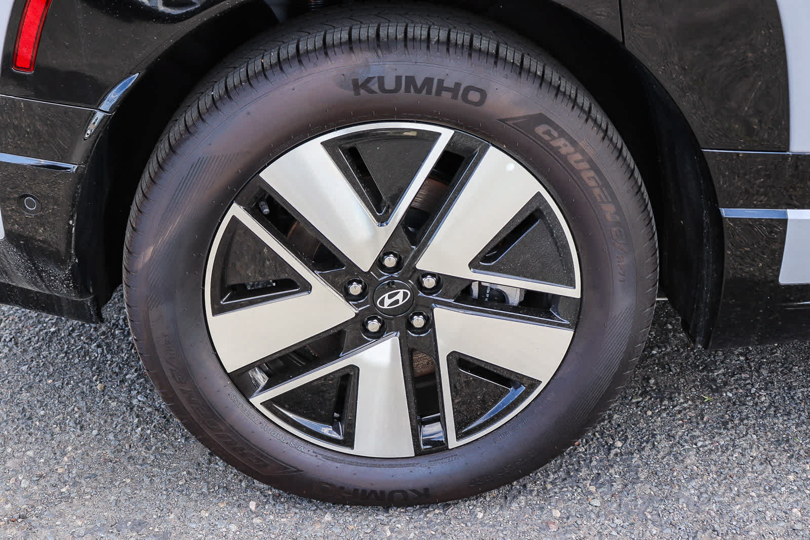 New 2026 Hyundai Ioniq 9 SEL AWD/4WD image 8
