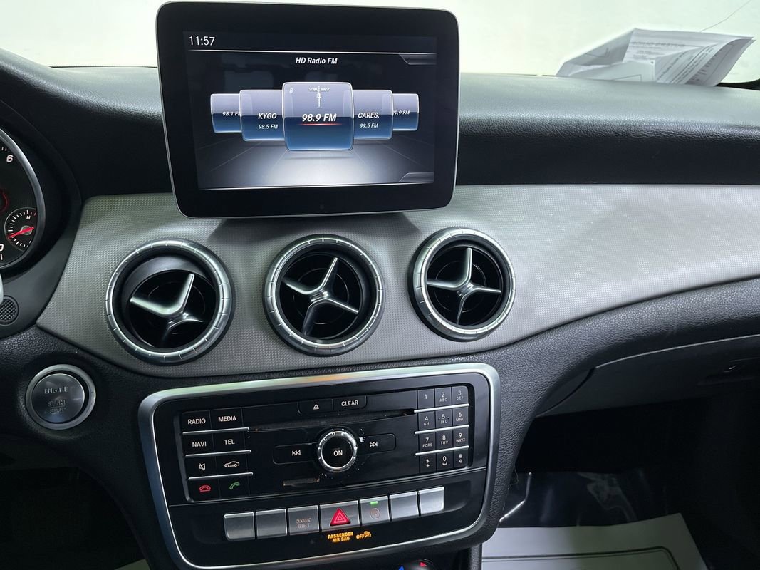 Used 2018 Mercedes-Benz CLA 250 image 20