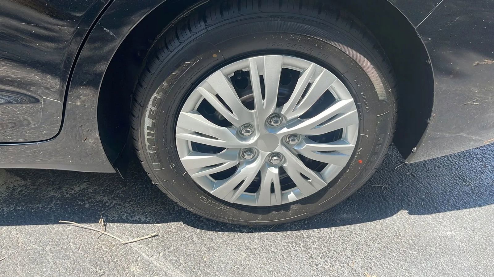 Used 2017 Hyundai Elantra SE FWD image 28