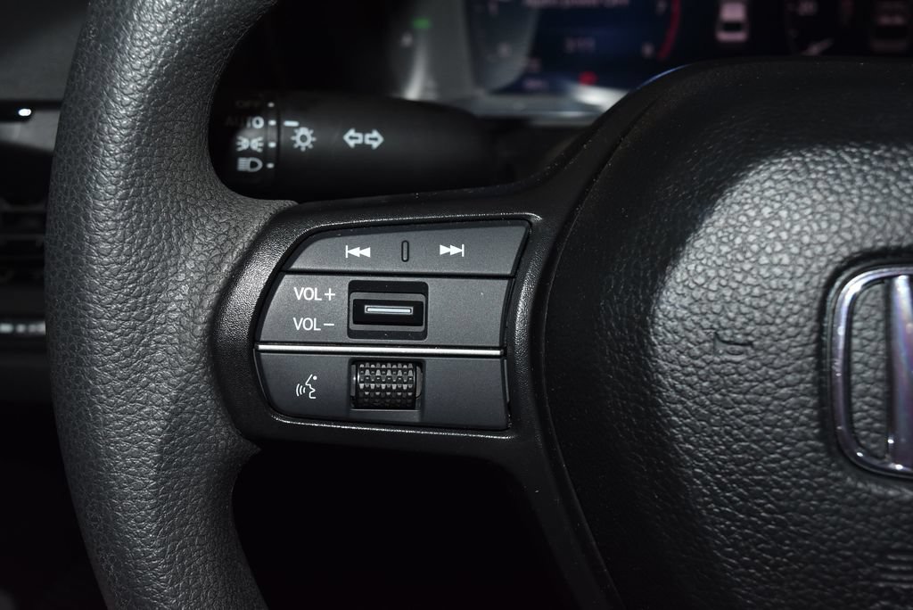 Used 2023 Honda Accord LX image 7