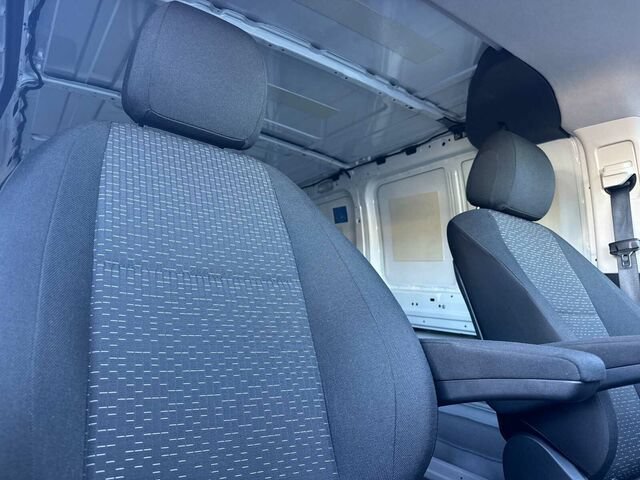 Used 2023 Mercedes-Benz Metris image 20