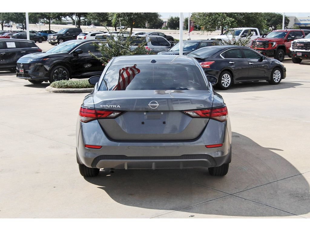 Used 2025 Nissan Sentra SV FWD image 5