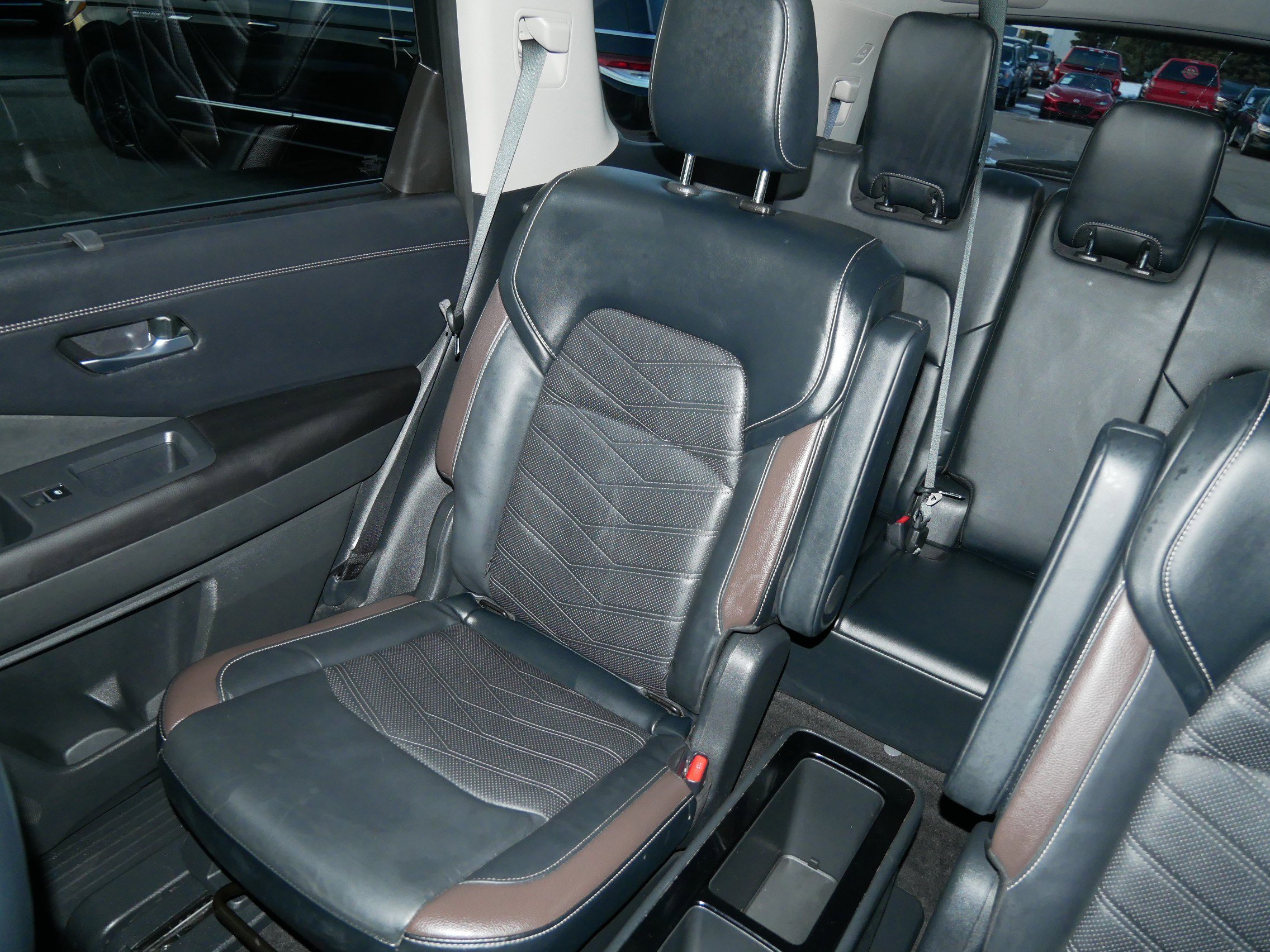 Used 2023 Nissan Pathfinder Platinum image 12