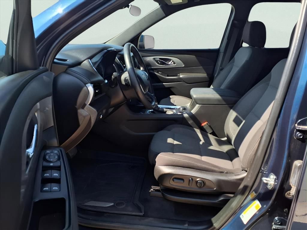 Used 2023 Chevrolet Traverse LT w/ LPO, Floor Liner Package image 12