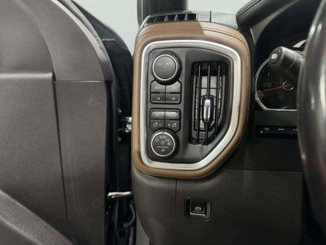 Used 2021 Chevrolet Silverado 1500 High Country w/ Technology Package AWD/4WD image 20