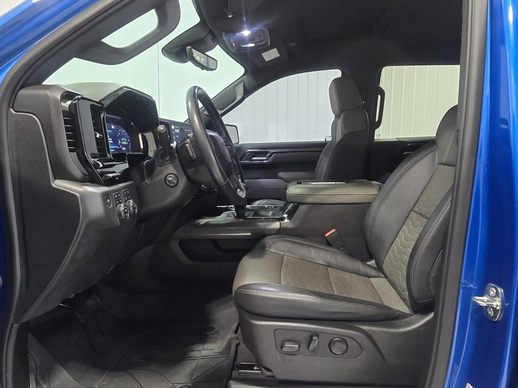 Used 2022 Chevrolet Silverado 1500 ZR2 w/ Technology Package image 14