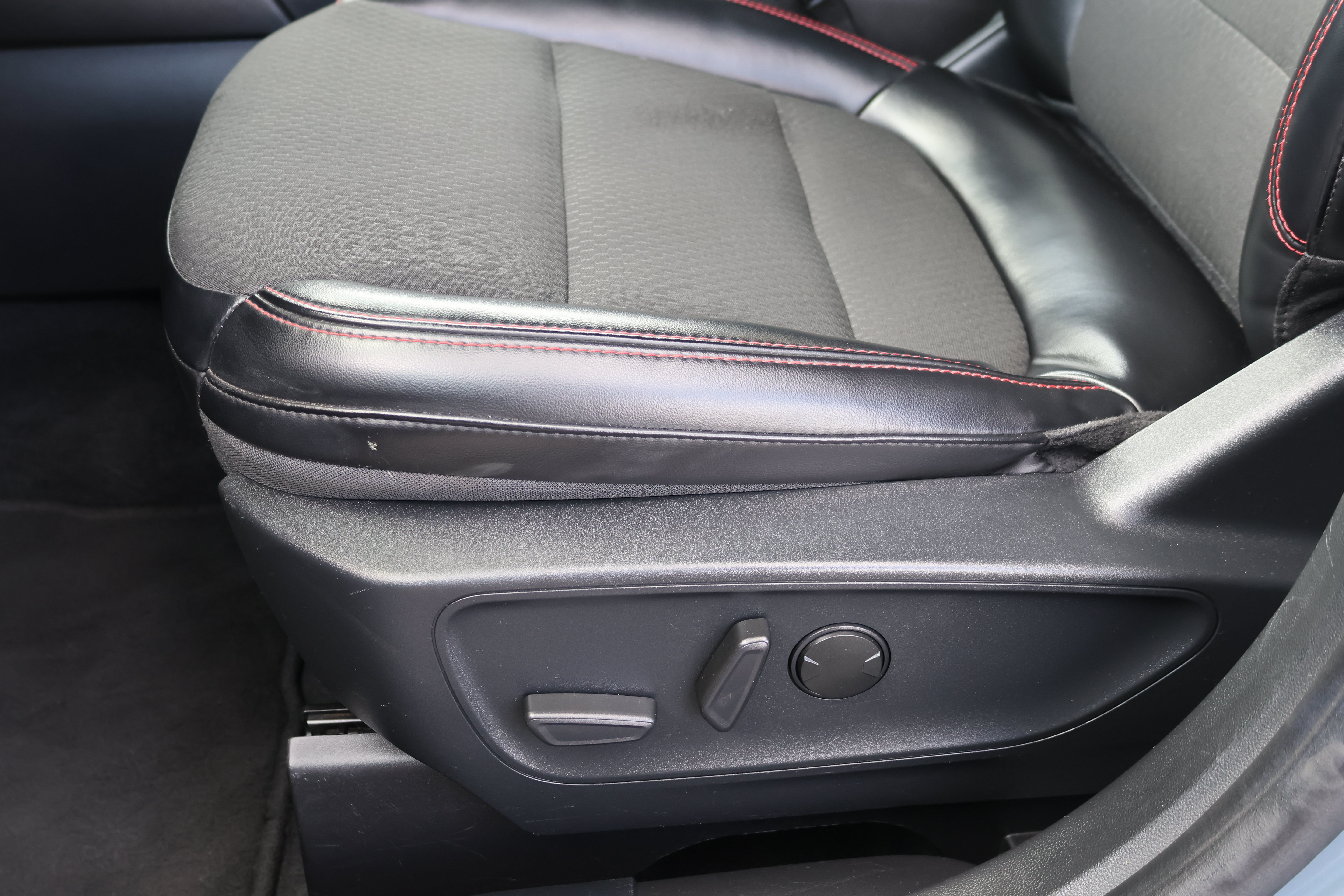 Used 2024 Ford Escape ST-Line AWD/4WD image 23