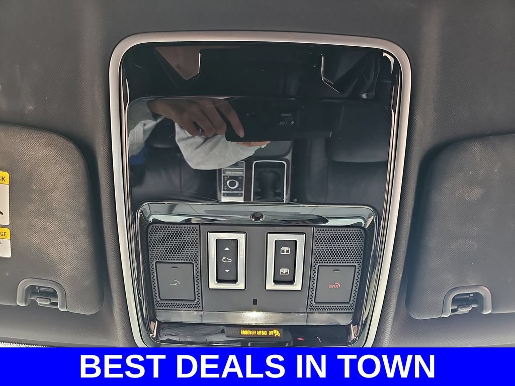Used 2020 Land Rover Range Rover HSE AWD/4WD image 32