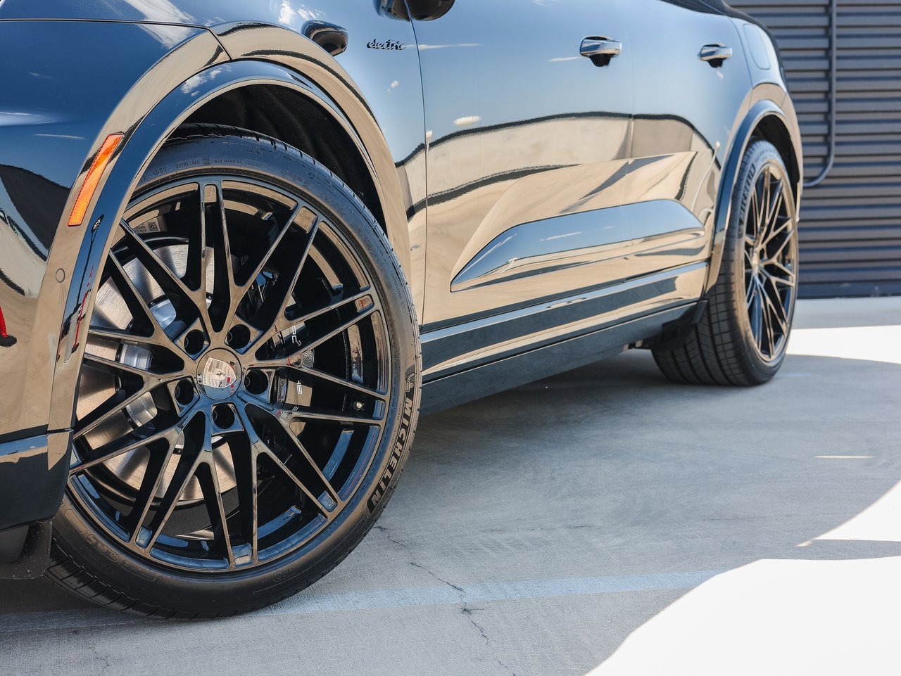 New 2025 Porsche Macan Turbo Electric image 12