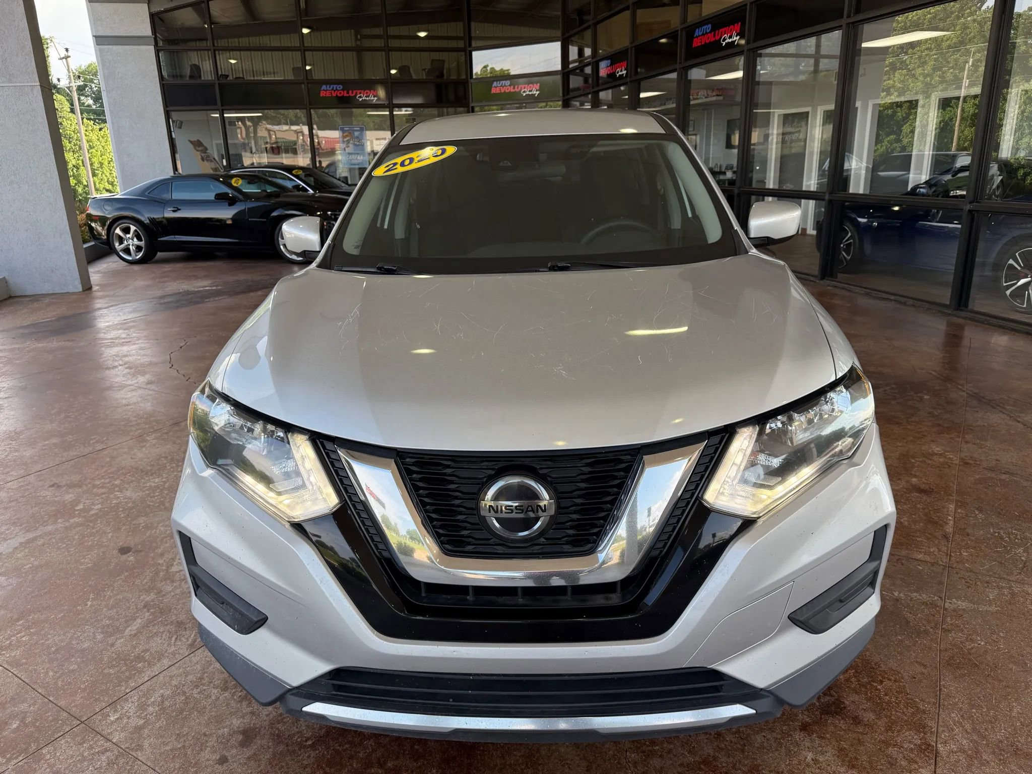 Used 2020 Nissan Rogue S image 2