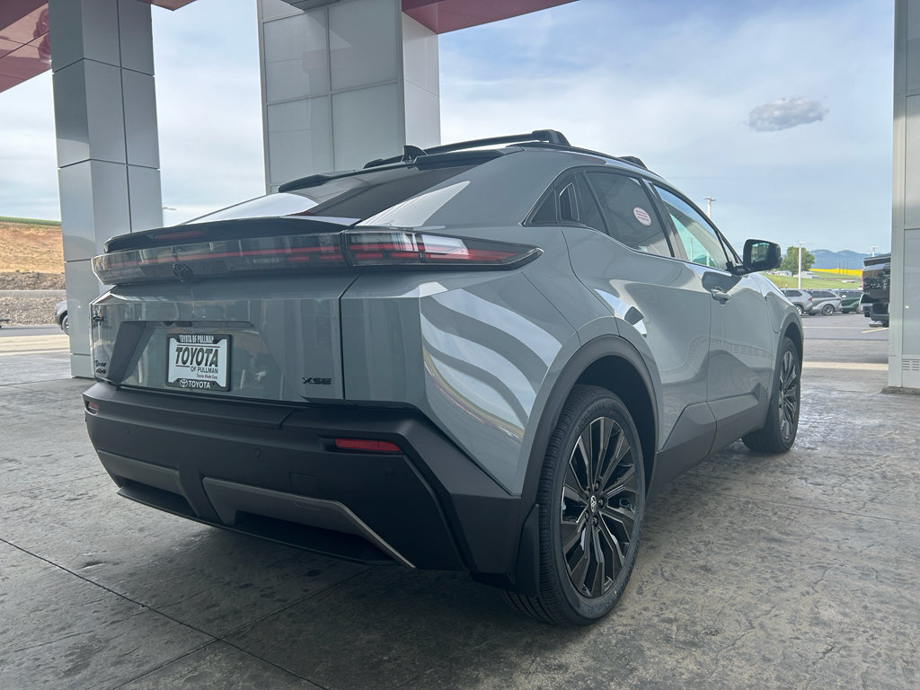 New 2026 Toyota C-HR AWD/4WD image 9