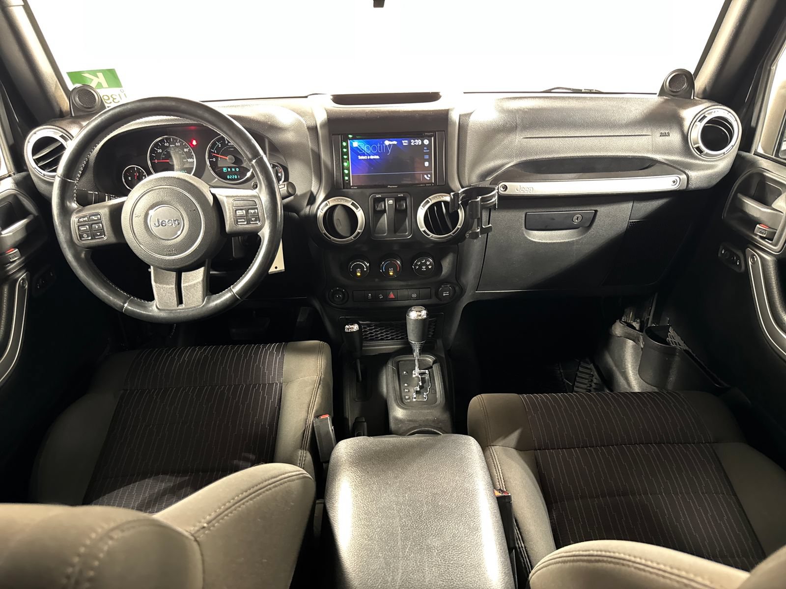 Used 2012 Jeep Wrangler Sahara w/ Connectivity Group AWD/4WD image 4