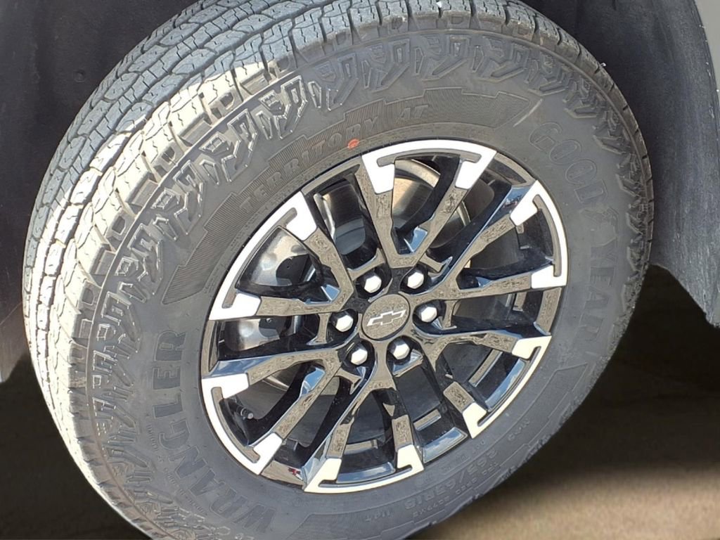 Used 2026 Chevrolet Traverse Z71 w/ Enhanced Driving Package AWD/4WD image 36