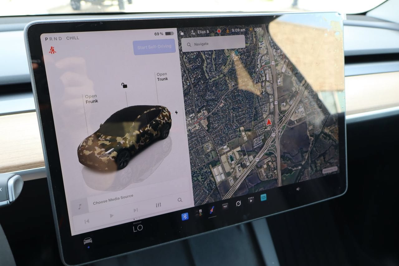 Used 2025 Tesla Model Y Long Range RWD image 6