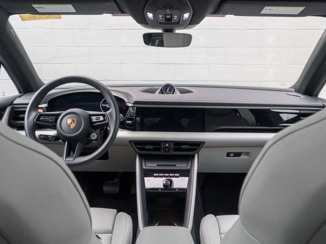 Certified 2025 Porsche Macan Electric image 21