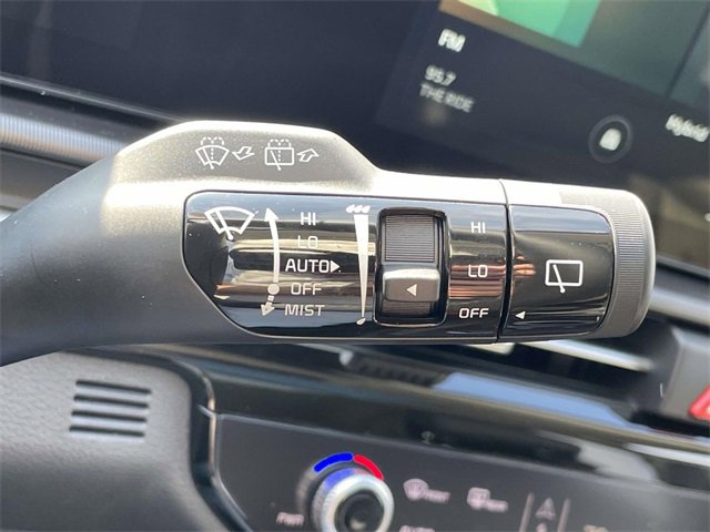 New 2026 Kia Sportage EX w/ EX Panoramic Sunroof Package image 32