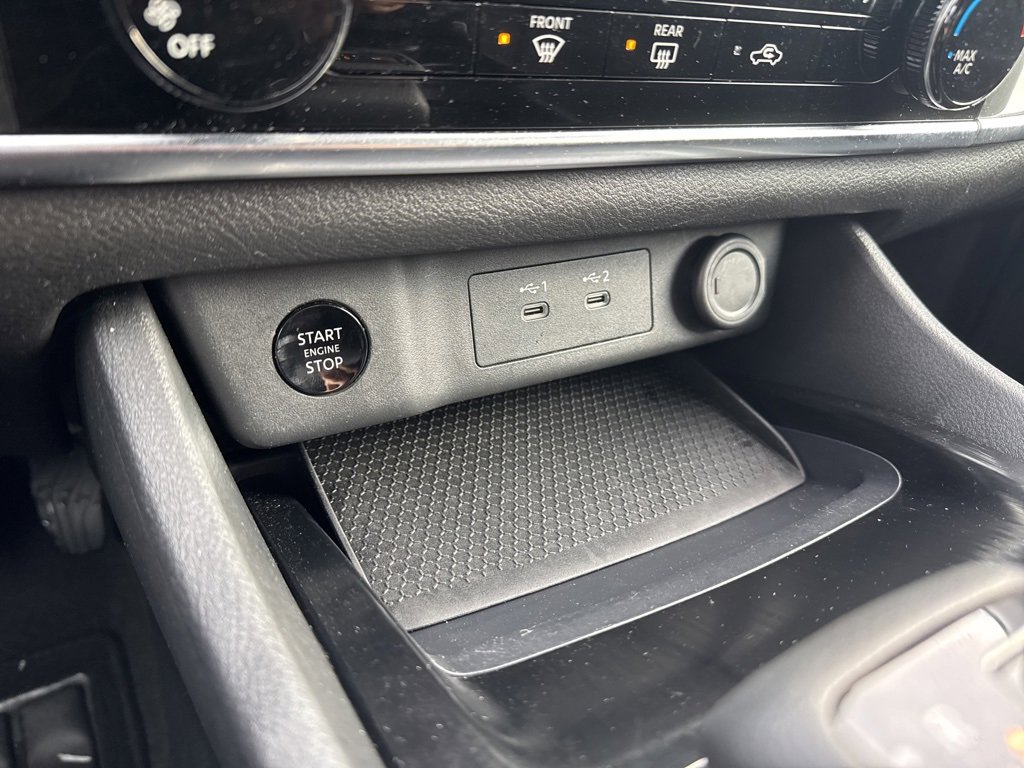 Used 2024 Nissan Rogue S image 16