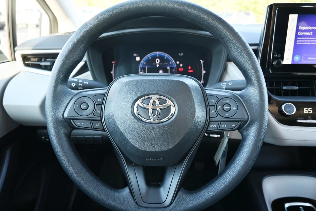 New 2026 Toyota Corolla LE FWD image 17