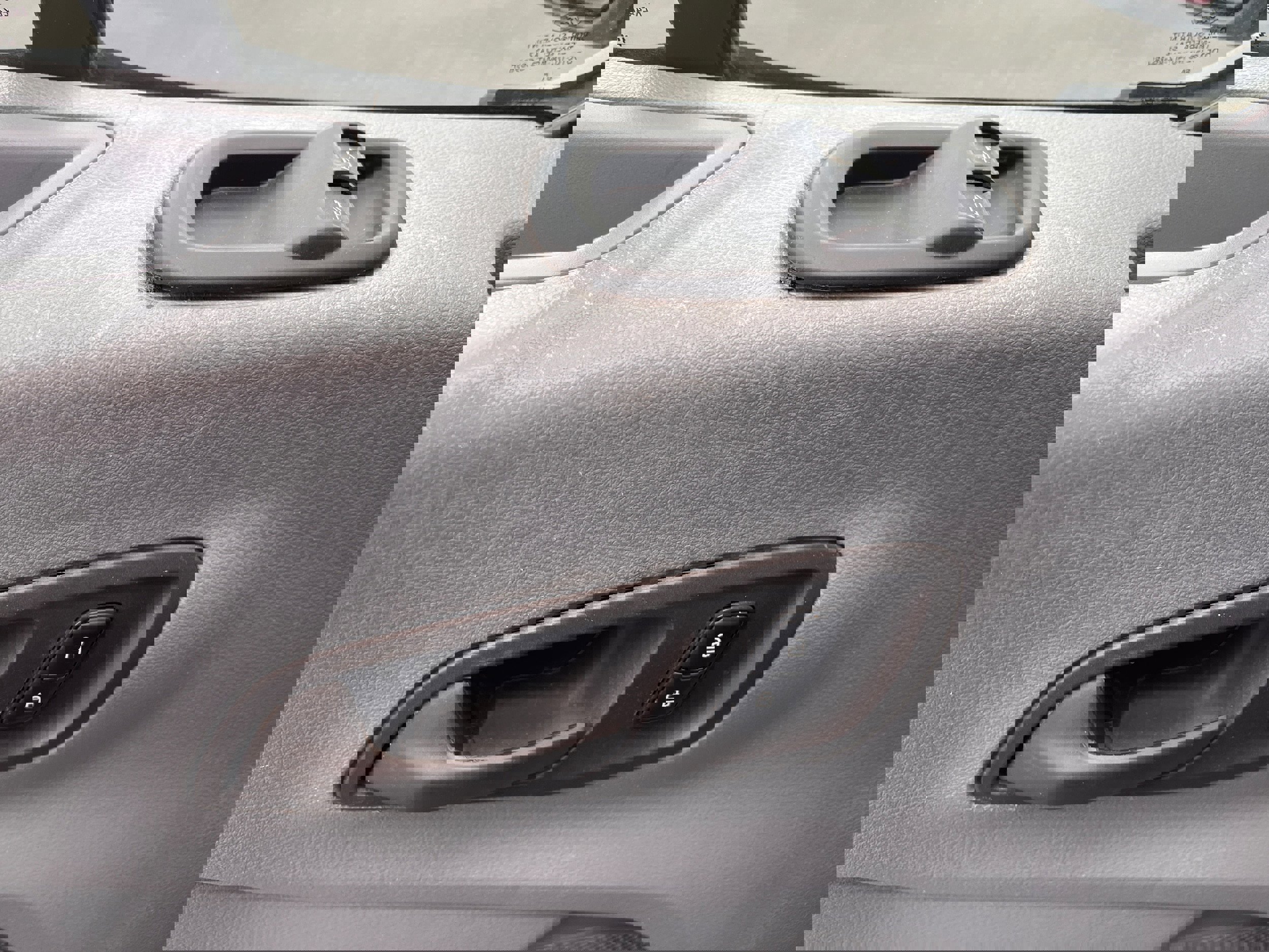 Used 2018 Ford Transit 250 130 Low Roof w/ Exterior Upgrade Package image 17