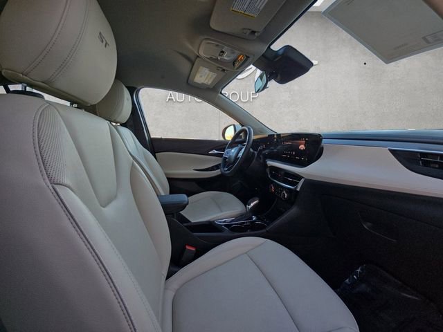 Used 2026 Buick Encore GX Sport Touring w/ Comfort Package image 24