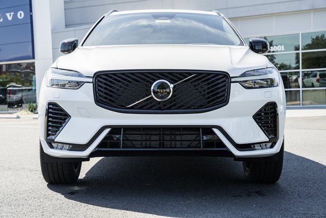 New 2026 Volvo XC60 B5 Plus w/ Protection Package Premier image 2