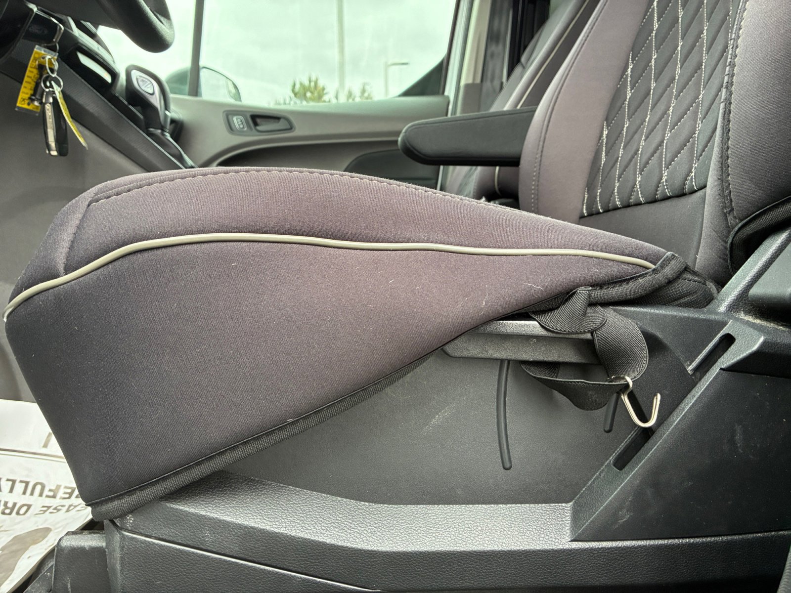 Certified 2020 Ford Transit Connect XL image 14