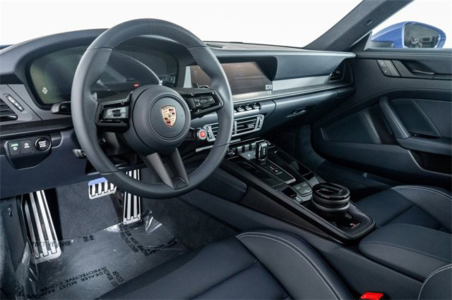 Used 2025 Porsche 911 Carrera GTS image 2