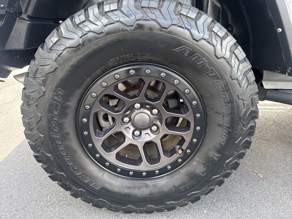 Certified 2021 Jeep Wrangler Unlimited Rubicon w/ Xtreme Recon 35" Tire Package image 12