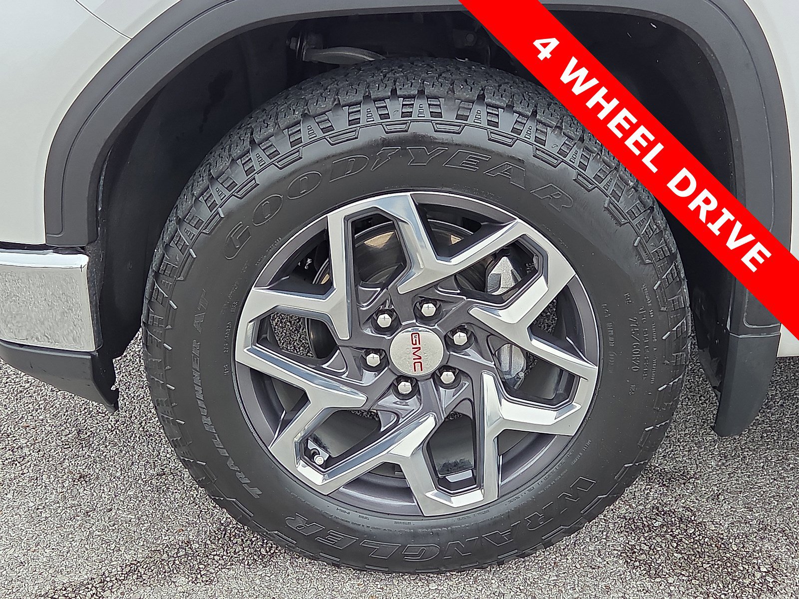 Used 2023 GMC Sierra 1500 SLT image 7