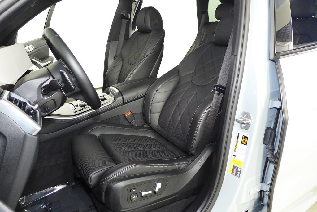 Used 2024 BMW X5 xDrive50e w/ M Sport Package AWD/4WD image 22
