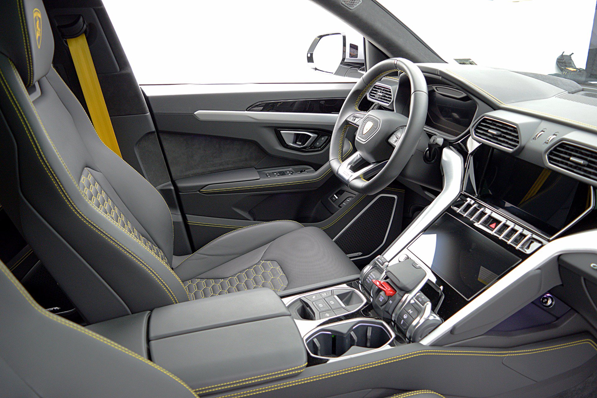 Used 2023 Lamborghini Urus S AWD/4WD image 30
