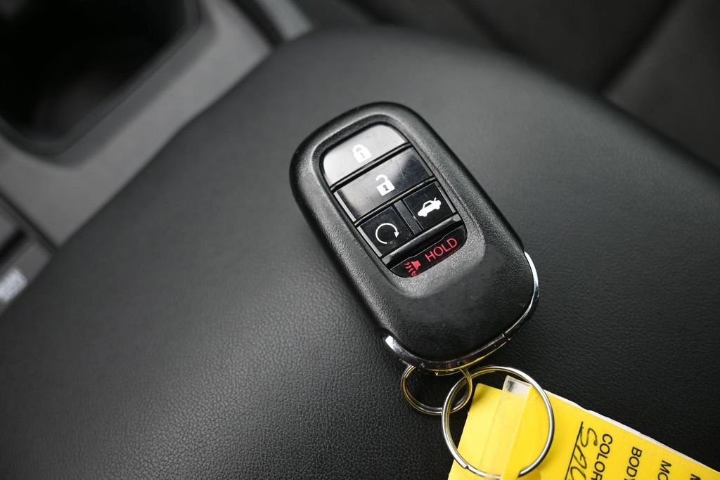 Used 2025 Honda Accord SE image 19