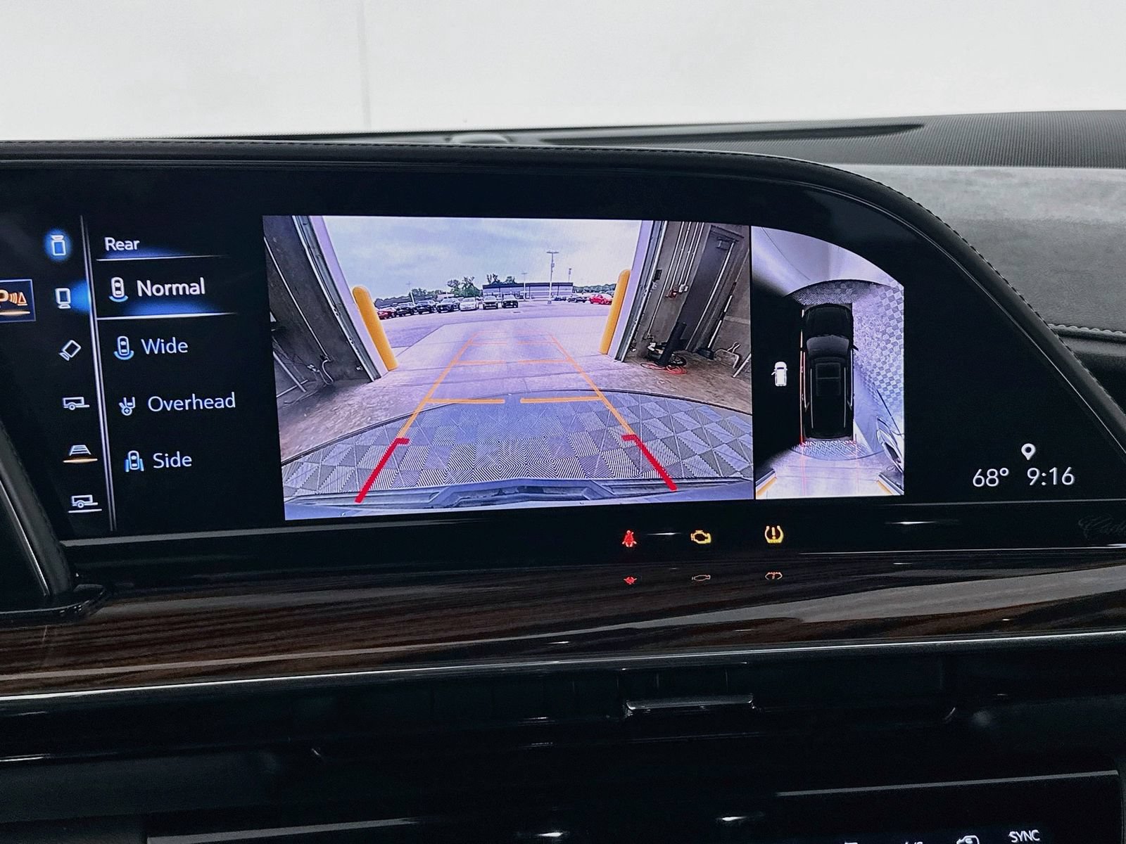 Used 2021 Cadillac Escalade ESV Premium Luxury w/ Driver Assist Tech Package AWD/4WD image 14