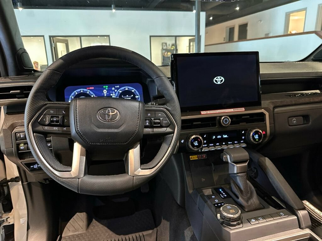 Used 2026 Toyota Tacoma Limited AWD/4WD image 17