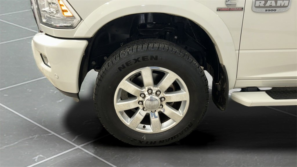 Used 2018 RAM 3500 Laramie Longhorn image 35