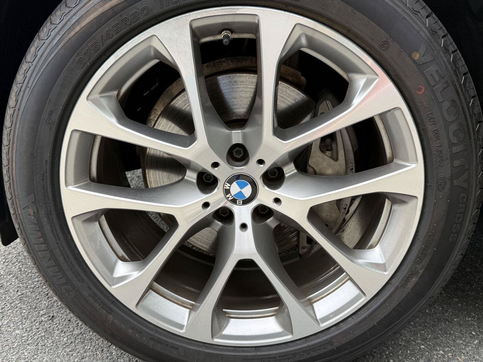Used 2024 BMW X5 xDrive40i w/ Parking Assistance Package AWD/4WD image 27