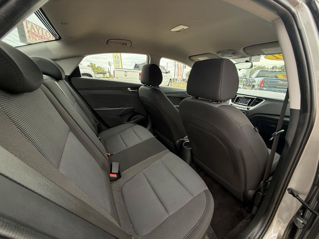 Used 2021 Hyundai Accent SE FWD image 41