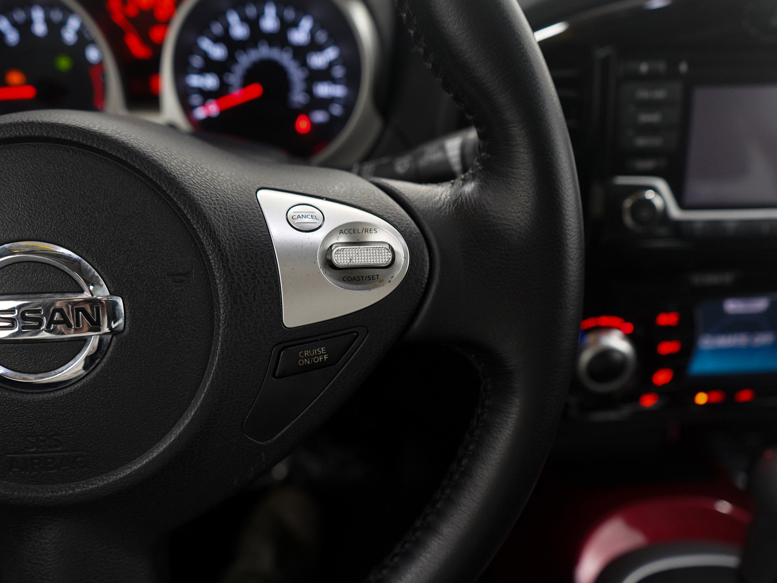 Used 2015 Nissan Juke SV w/ Cold Weather Package image 24