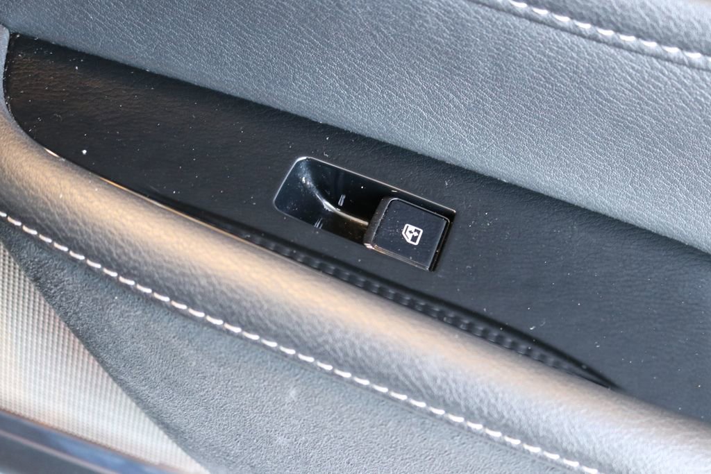 Certified 2025 INFINITI QX80 Sensory image 37