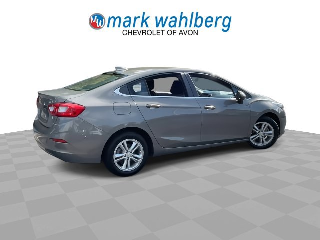 Used 2017 Chevrolet Cruze LT w/ Convenience Package FWD image 8