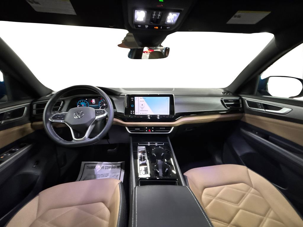 Used 2024 Volkswagen Atlas Cross Sport SE w/ Panoramic Sunroof Package image 16