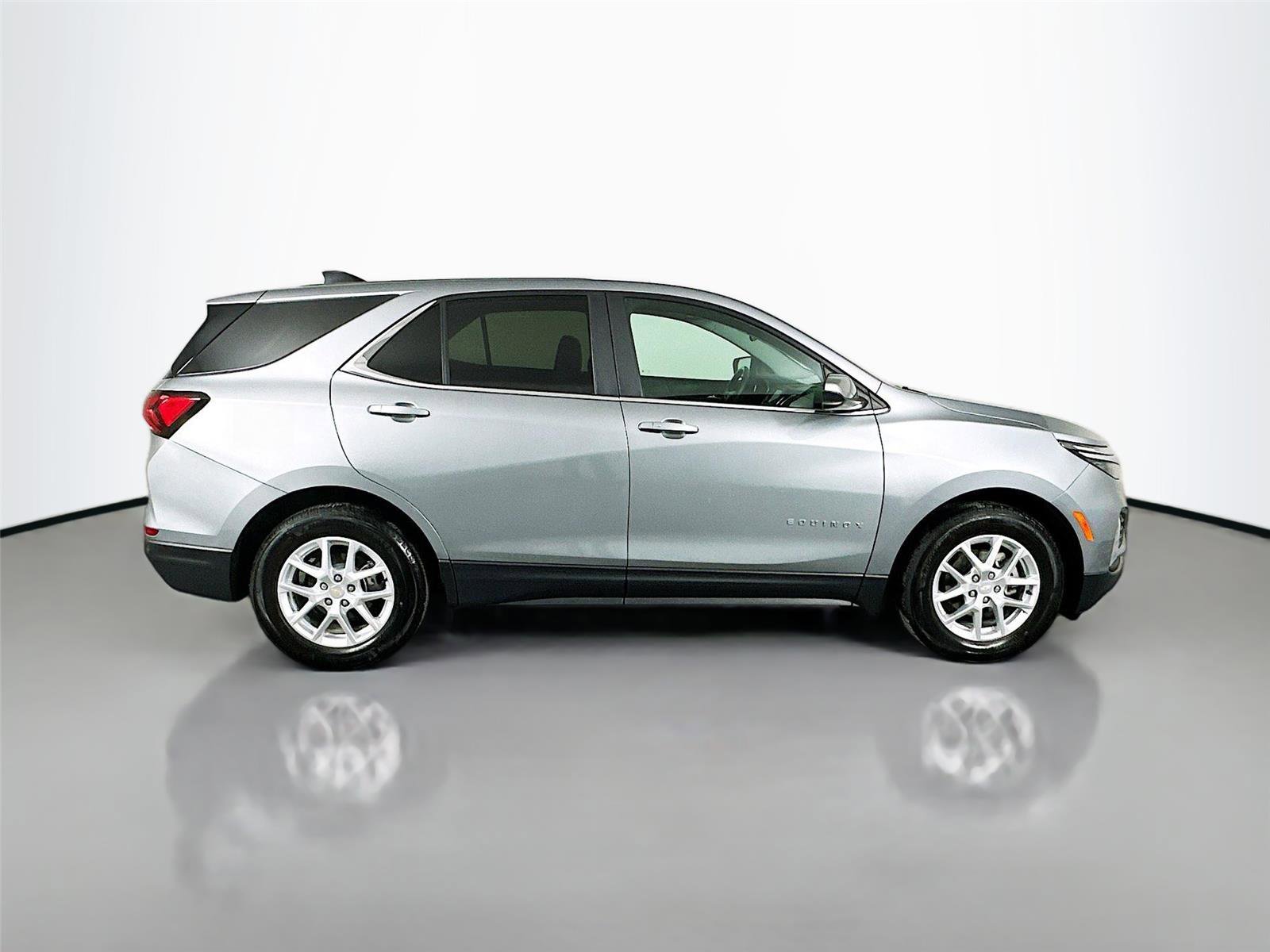 Used 2024 Chevrolet Equinox LT image 8