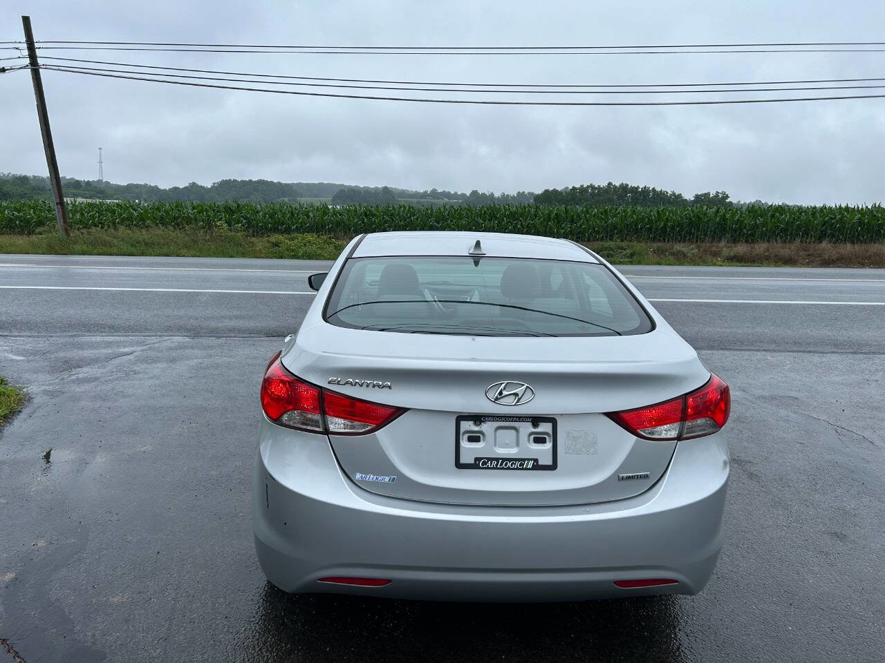 Used 2013 Hyundai Elantra Limited FWD image 9